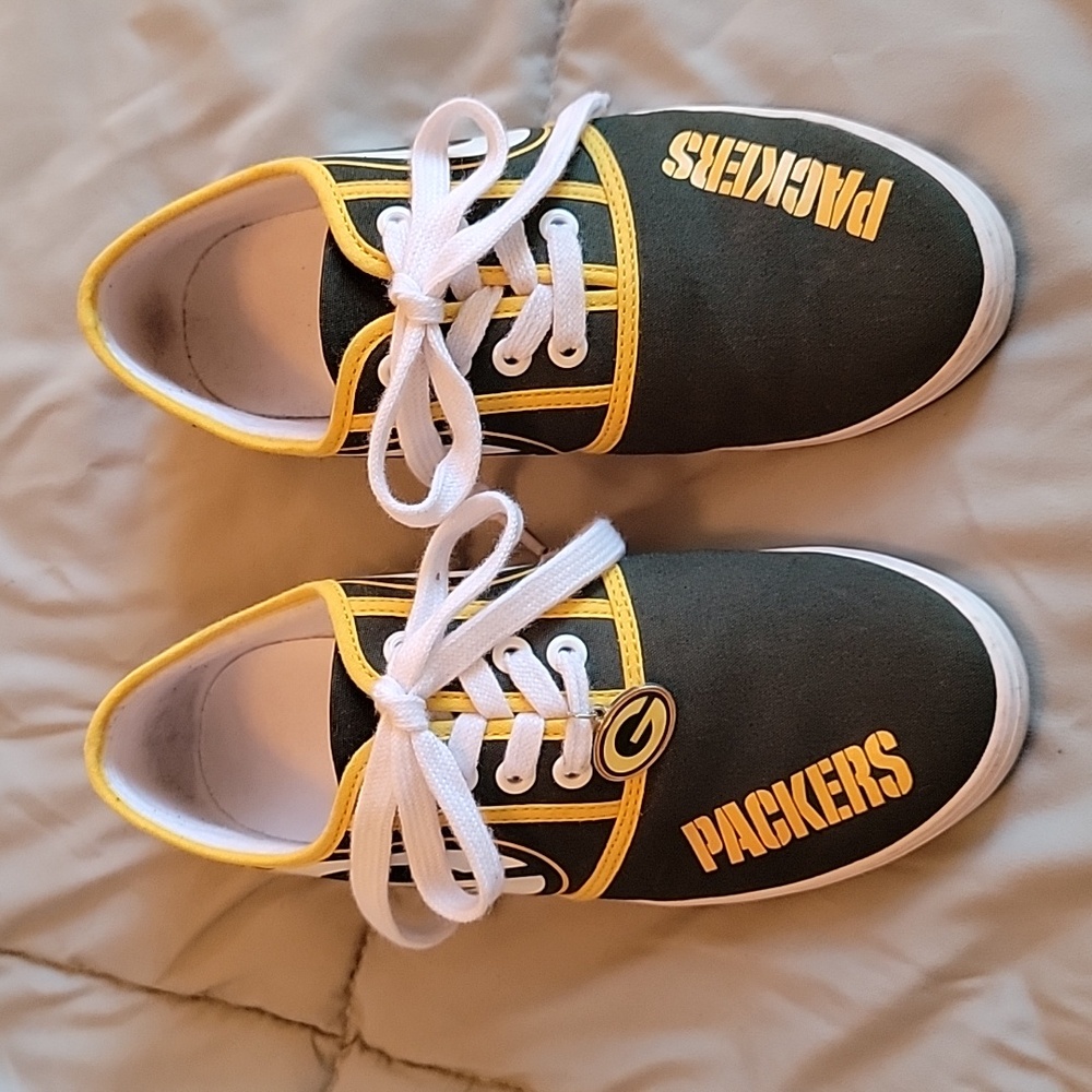 NFL Green Bay Packers Officially Licensed Tennis Shoes Size 7 - Picture 2 of 9